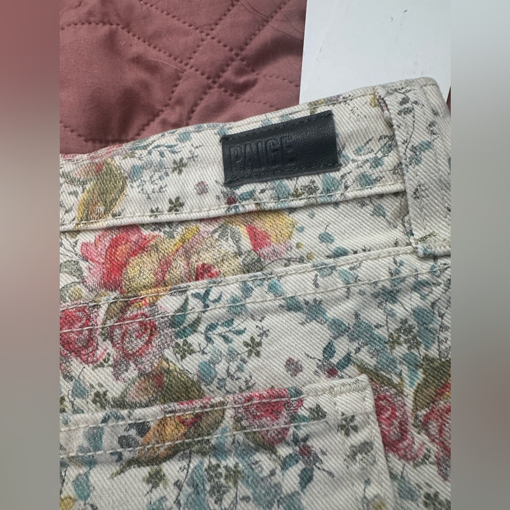 NWT SZ 32 PAIGE Floral Jean Shorts - Cream and Red - Picture 5 of 9